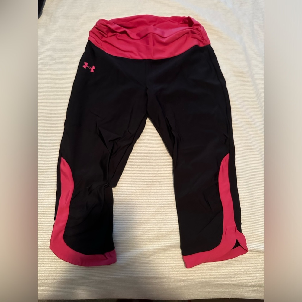 Under Armour pink black crop yoga pants